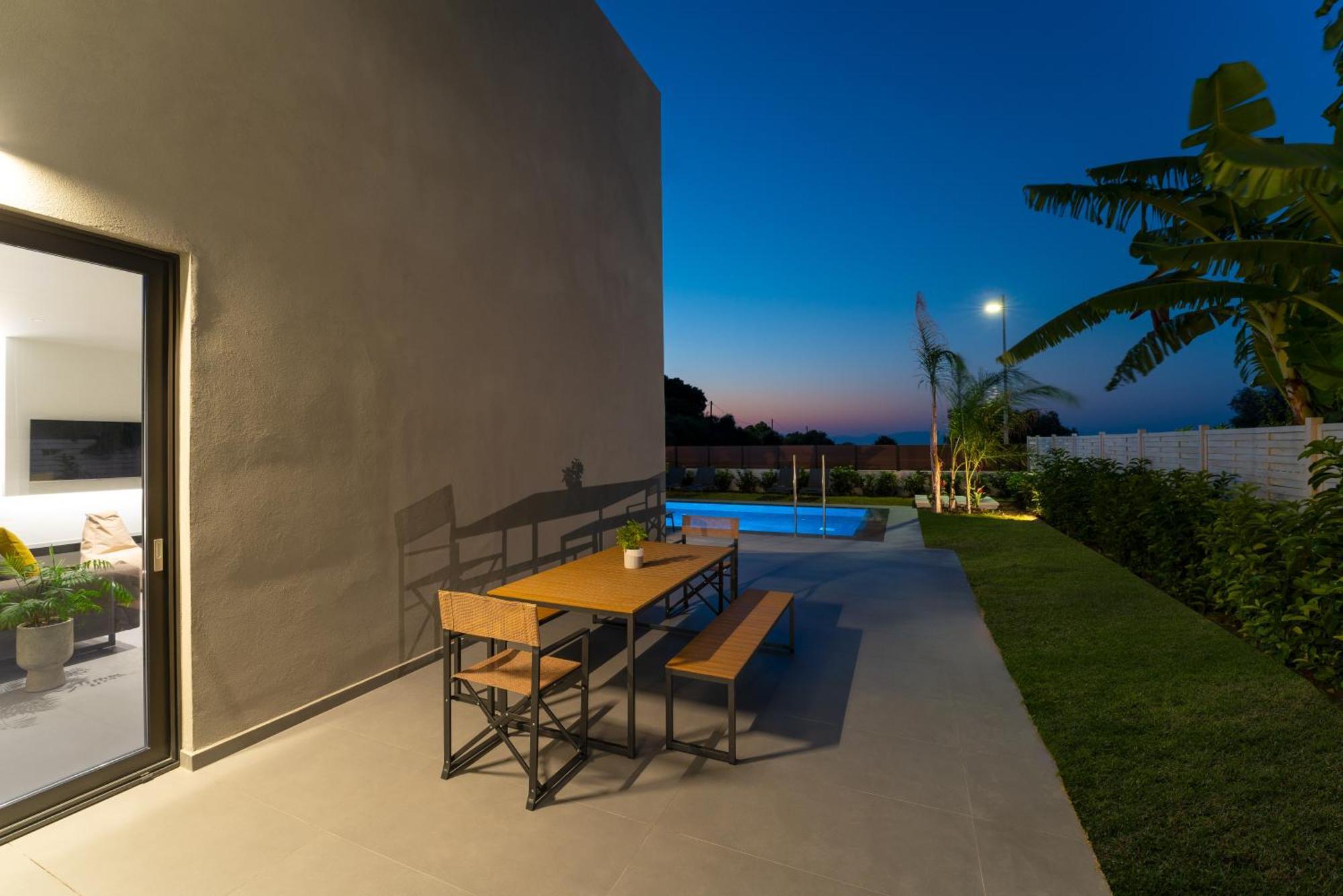 Momentum Villas イアリソス エクステリア 写真